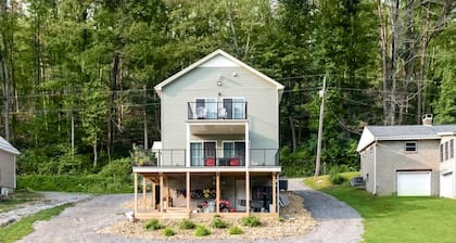 Family Adventure Awaits: Amazing Cabin by the Allegheny River in Pennsylvania