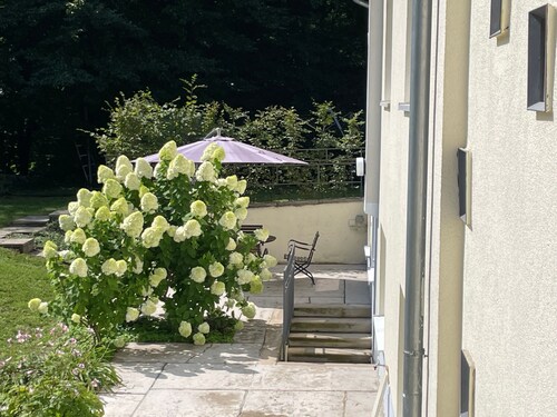 Apartment Am Waldrand with Private Terrace, Garden, and Wi-Fi