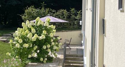 Apartment Am Waldrand with Private Terrace, Garden, and Wi-Fi