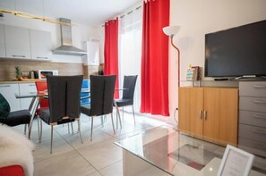 Dining - AbraCadabra Flat - Modern Apartment with Garden in St. Louis (Saint-Louis)