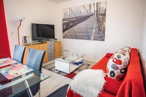 Living area - AbraCadabra Flat - Modern Apartment with Garden in St. Louis (Saint-Louis)
