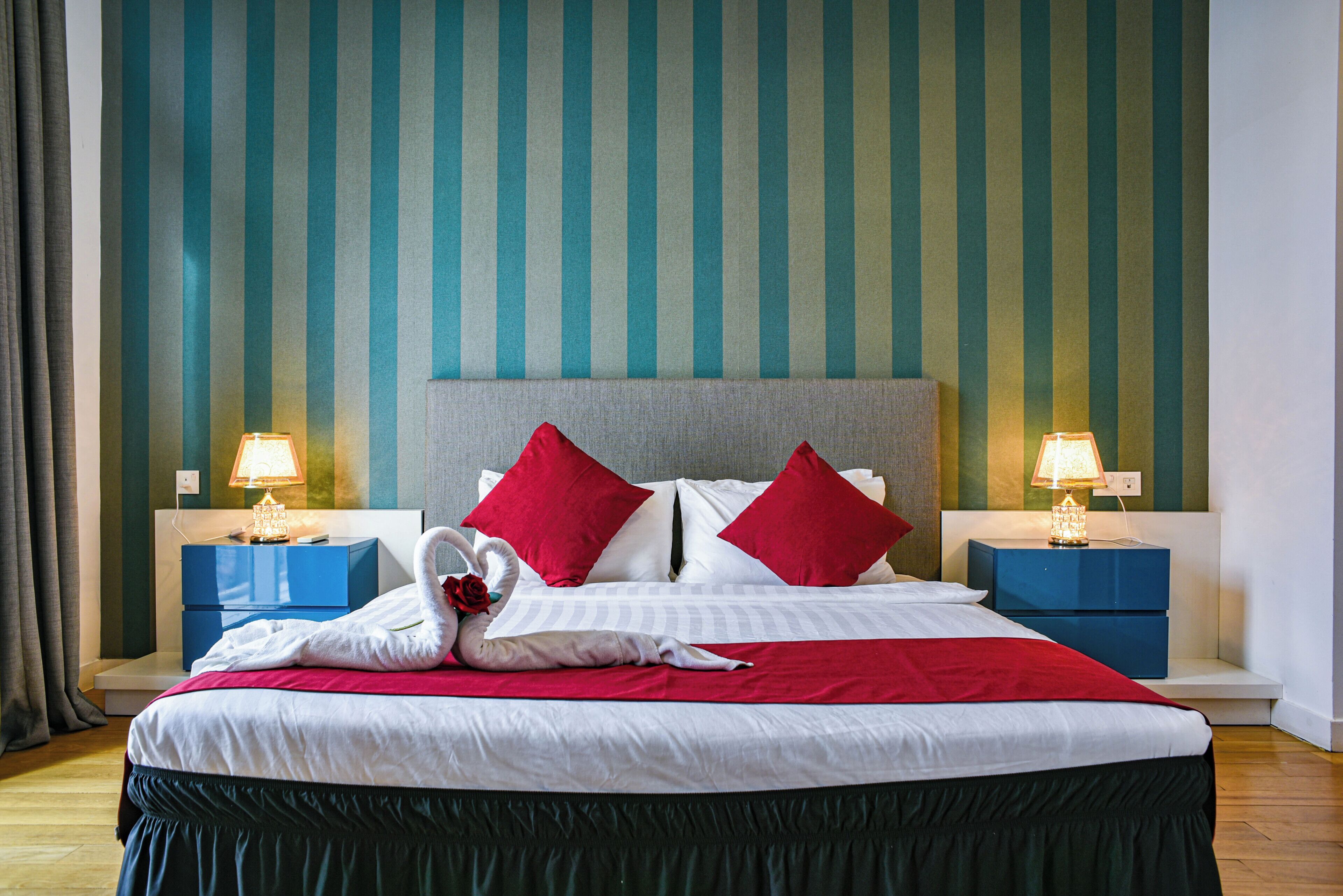 Premium bedding, Select Comfort beds, in-room safe, blackout curtains