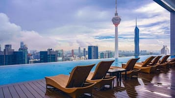 Superior Apartment | Kolam renang | Kolam renang terbuka