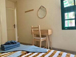 Iron/ironing board, WiFi, bed sheets - Vacation Home 'Apartment Colors Of Fuerteventura 1' with Balcony and Wi-Fi (Costa Calma)