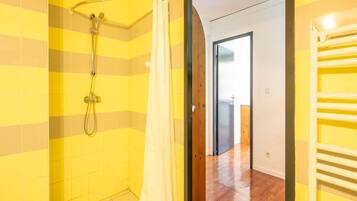 Apartment | Bathroom