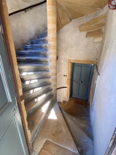 Cocoon of Old Lyon