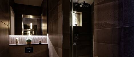 Superior Studio, Ensuite | Bathroom