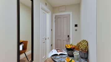 Studio Basic, ensuite (With shared kitchen ) | Setrika/meja setrika dan Wi-Fi gratis