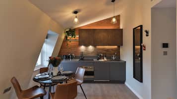 Studio Standard | Cuisine privée | Chaise haute