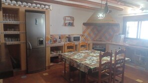 Private kitchen - CASA RURAL CABEZA ALTA (Castillo de Locubín)