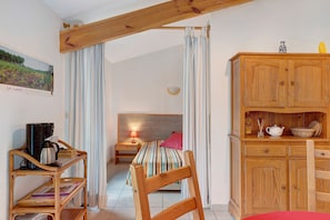 Unclassified image, 4 of 20, button - Apartment '4p Sanguinet - Addax' with Private Terrace and Wi-Fi (Sanguinet)