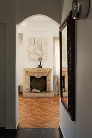 House - Penthouse Under Acropolis (Athens)