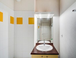 Apartment | Bathroom