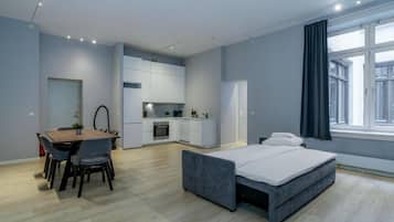 Classic Apartment | Iron/ironing board, free WiFi