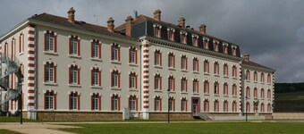 Epernay Vineyard Stay for 3 Guests
