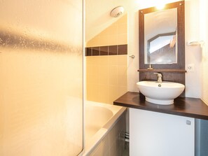 Apartemen | Kamar mandi