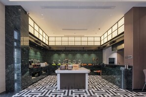 Free daily buffet breakfast - Yiwu Aishang Mind Hotel (Jinhua)