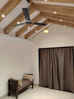 Luxury Villa | Interior - WoodRose Viila (Mahabaleshwar)