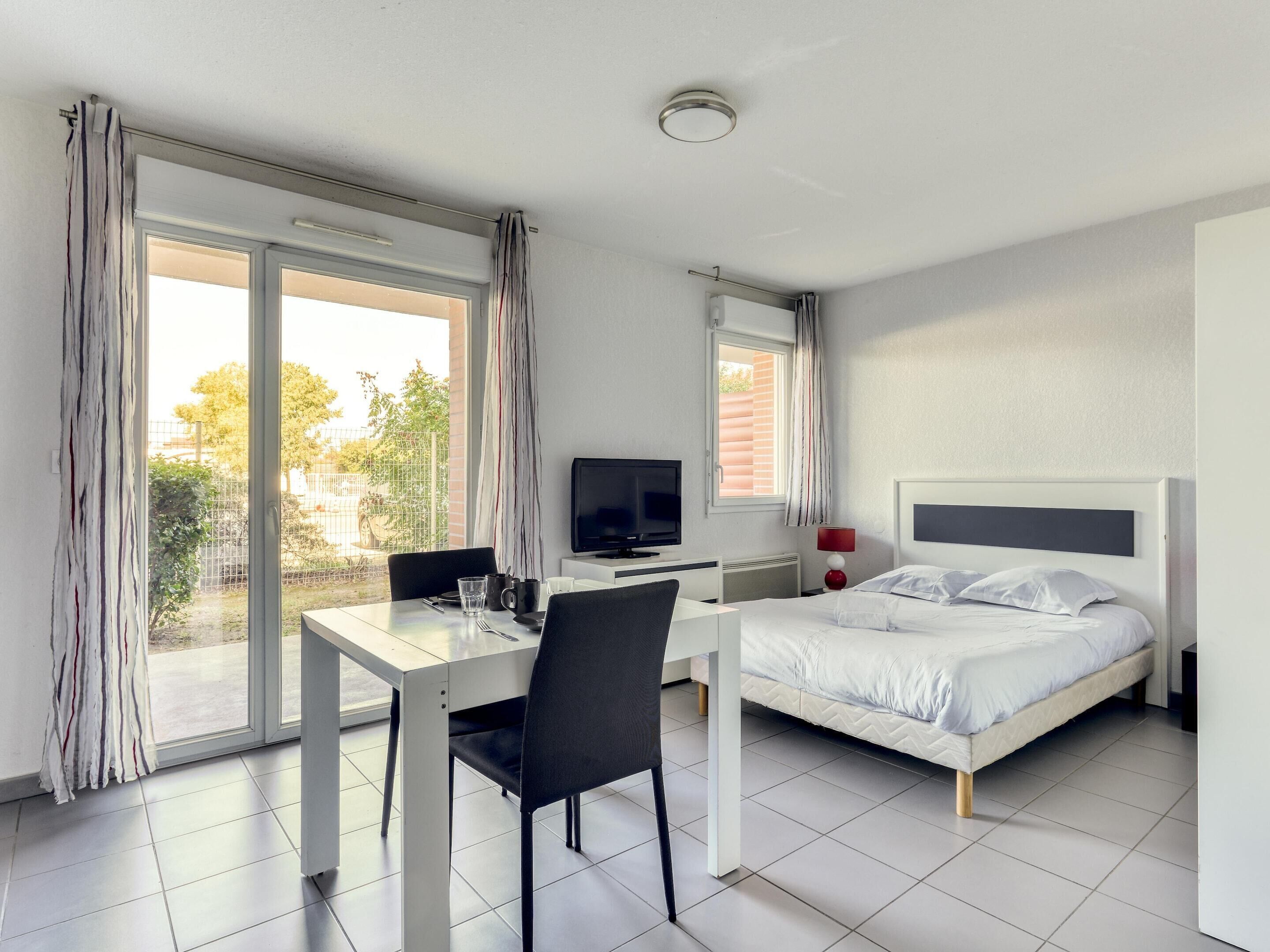 Apartment | 1 bedroom, bed sheets