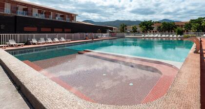 Chic 4-guest Studio, Wellness & Pool