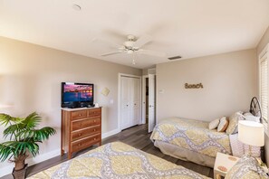 3 dormitorios, tabla de planchar con plancha, wifi y ropa de cama
