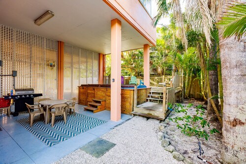 Florida Beach House - One Minute to Beach