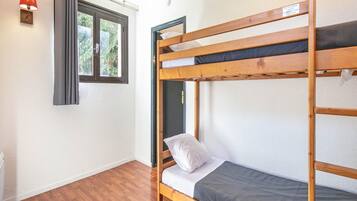 Apartment | 1 bedroom, bed sheets