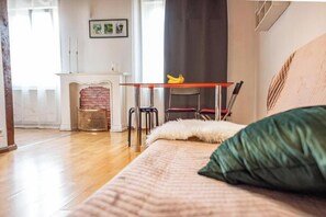 Bügeleisen/Bügelbrett, WLAN, Bettwäsche