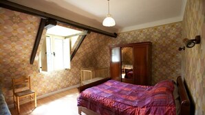 Unclassified image, 2 of 20, button - Family Home* Rustic Charm* on the banks of the Dordogne (Saint-Vincent-de-Cosse)