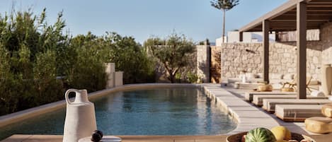Seasonal outdoor pool, pool umbrellas, sun loungers