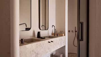 Villa Alemar - Delmar Collection | Bathroom | Shower, free toiletries, hair dryer, slippers