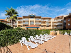 Apartment | Exterior - 6-guests Seaview Stay in Valras Plage (Valras-Plage)