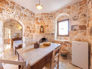 Dining - Villa Pietra D'ulivo (Ceglie Messapica)