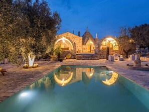 Outdoor pool - Villa Pietra D'ulivo (Ceglie Messapica)
