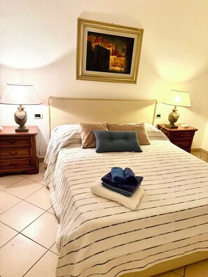 Room - Vrbo Property (Follonica)