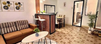 Bloomstone - 2BR Town House Aurora - Dumaguete