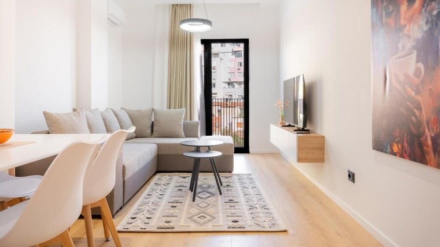 Barrikada - E Apartments