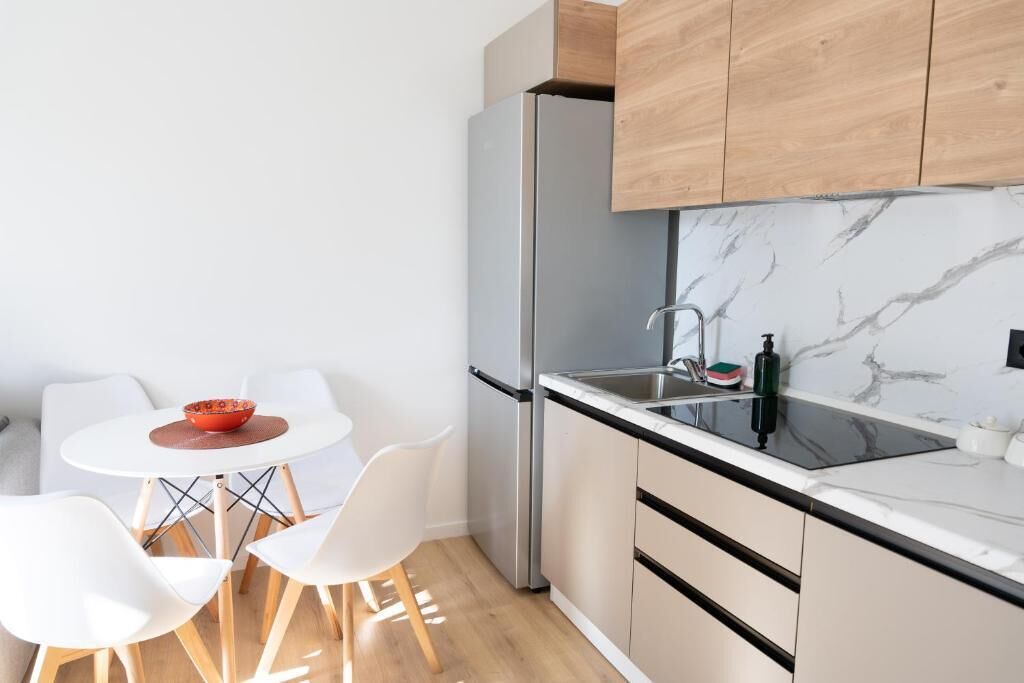 Comfort Apartment, Balcony, City View | Private kitchen | Fridge, stovetop, cookware/dishes/utensils