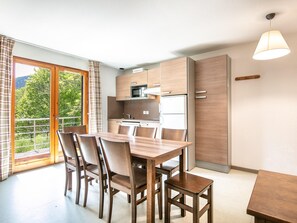 Dining - Spacious Family Chalet With Terrace (Gresse-en-Vercors)