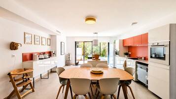 House | 3 bedrooms, Internet