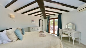 4 Schlafzimmer, Bügeleisen/Bügelbrett, kostenloses WLAN, Bettwäsche