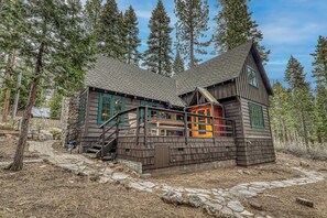Exterior - Mayfield Cabin by Tahoe Getaways - 4BR West Shore w Sauna & Bocce Ball (Homewood)