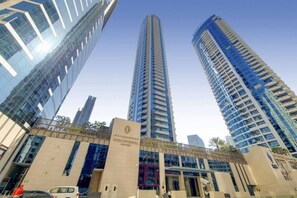 Exterior - Panoramic 1 Bed l Marina Skyline Views (Dubai Marina)