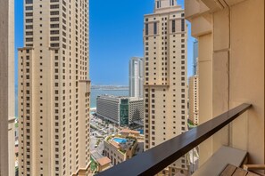 Property grounds - Central Coastal 2 Bed l Beach Access l JBR Walk (Jumeirah Beach Residence)