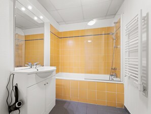 Apartment | Badezimmer