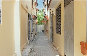 Exterior detail - Welcome to our cozy home.
We’re happy to host you and hope you enjoy your stay. (Kilifi)