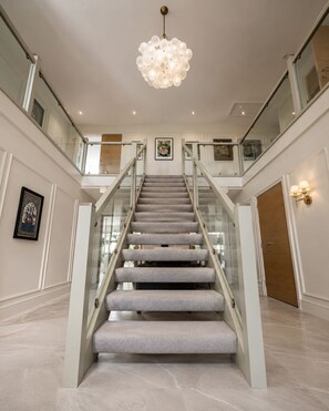 Interior - Luxury 7 Bedroom Retreat Near Port Isaac - Sleeps 18 - Hot Tub & Games Room (Port Isaac)