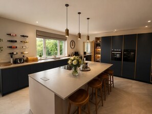 Fridge, microwave, oven, stovetop - Luxury 7 Bedroom Retreat Near Port Isaac - Sleeps 18 - Hot Tub & Games Room (Port Isaac)