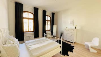 Blackout curtains, soundproofing, iron/ironing board, free WiFi