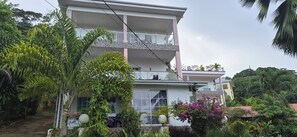 Exterior - Tranquil 2-bedroom apartment with AC in Anse Royale -Baracuda (Anse Royale)